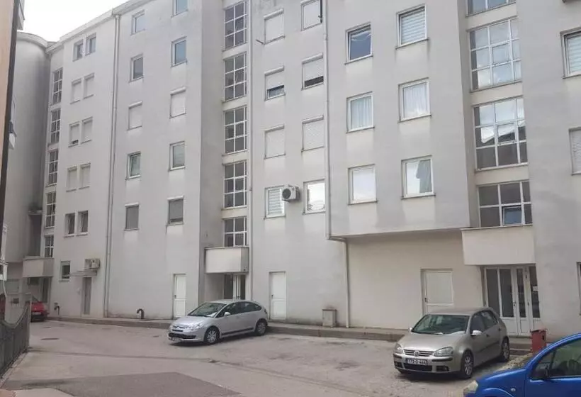 Memories Apartment