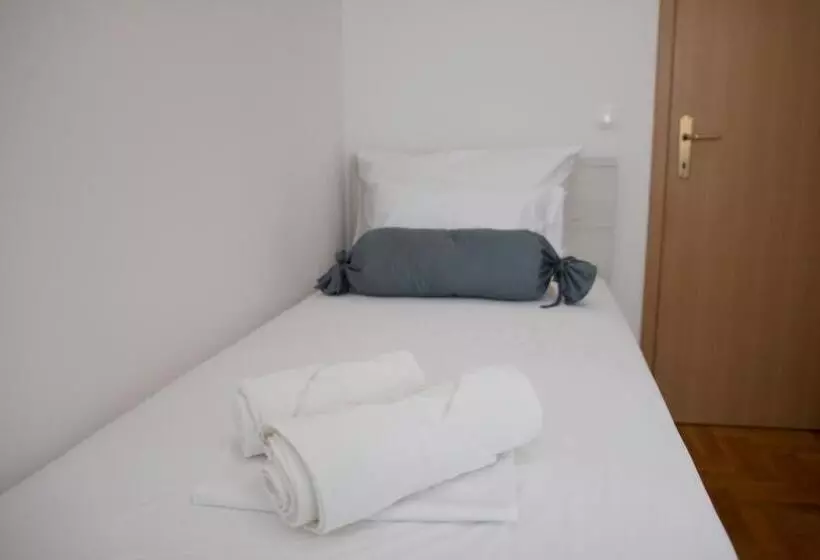 Memories Apartment
