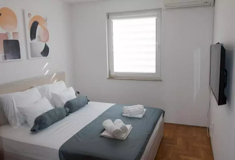 Memories Apartment