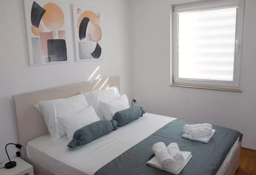 Memories Apartment