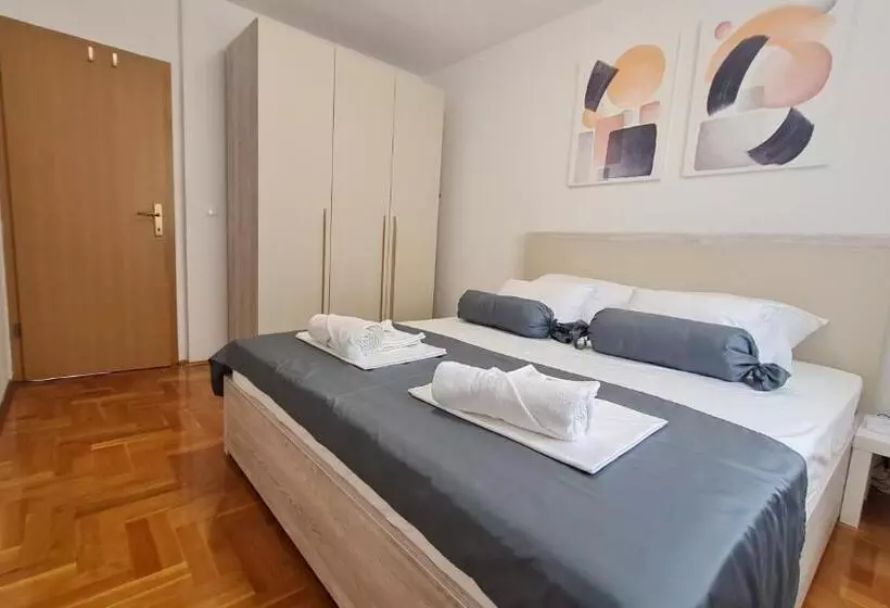 Memories Apartment