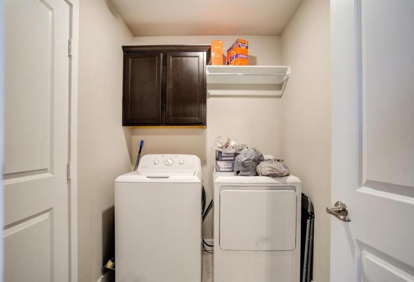 Milano Lodge Cozy Retreat