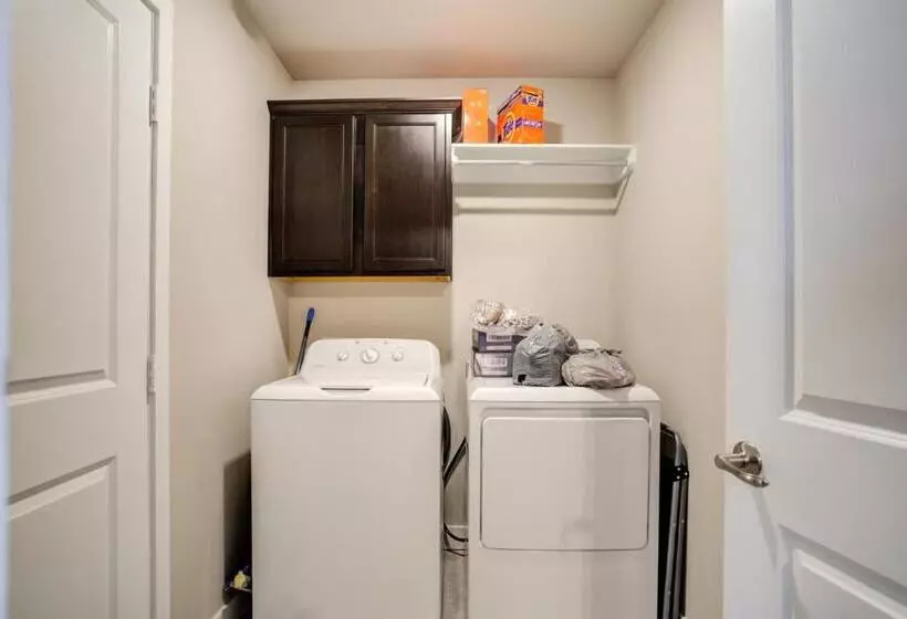 Milano Lodge   Cozy Retreat