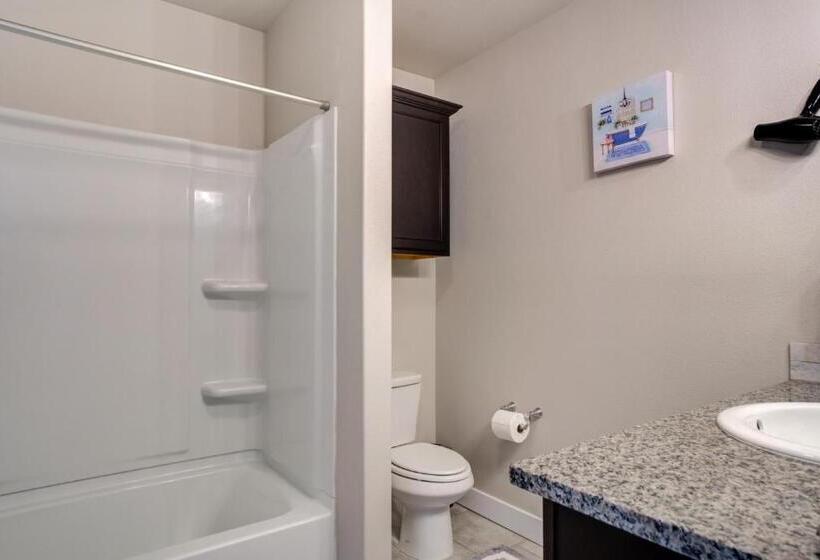 Milano Lodge Cozy Retreat