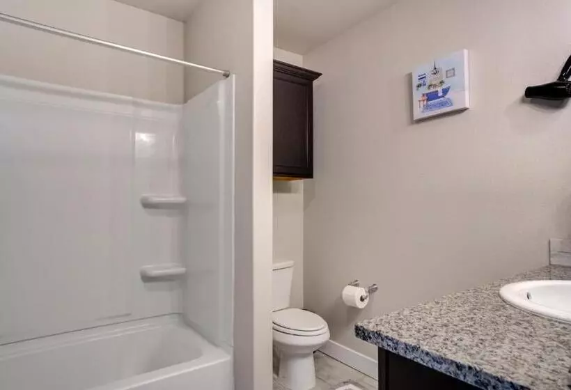 Milano Lodge   Cozy Retreat