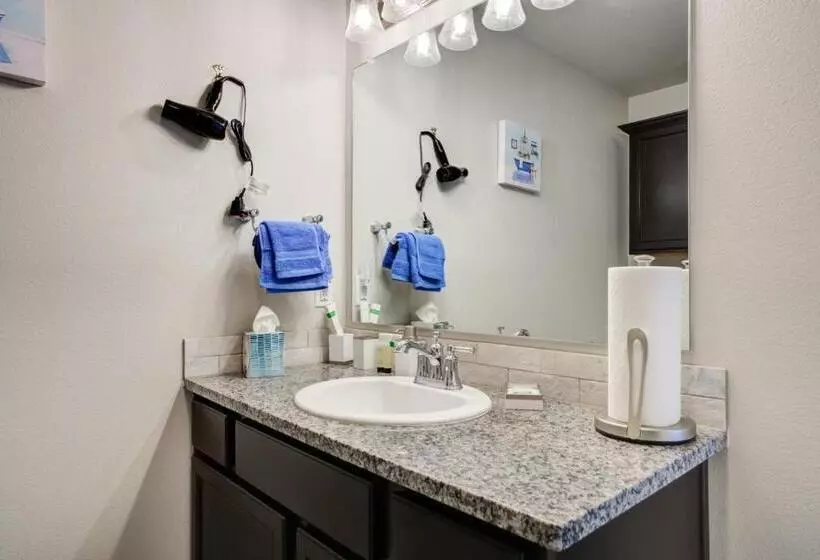 Milano Lodge   Cozy Retreat