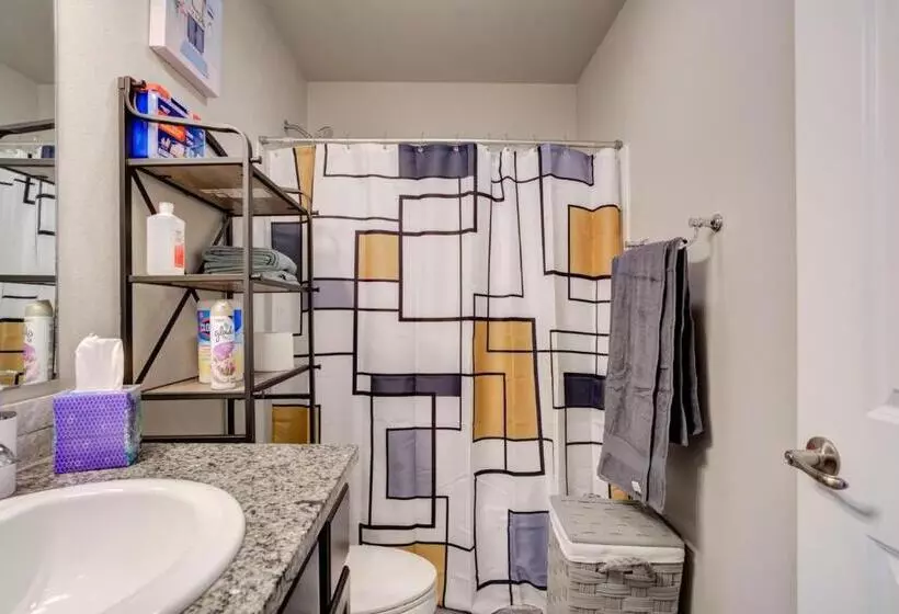 Milano Lodge   Cozy Retreat