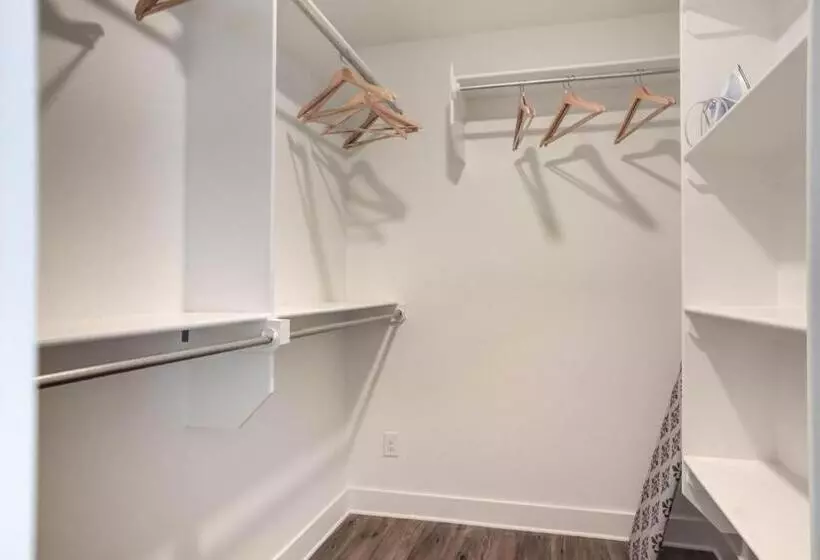 Milano Lodge   Cozy Retreat