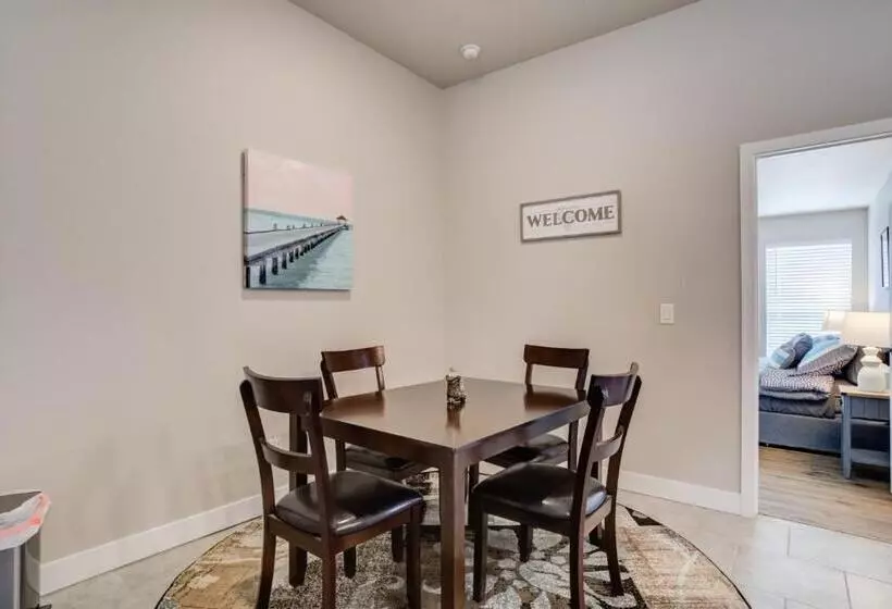 Milano Lodge   Cozy Retreat