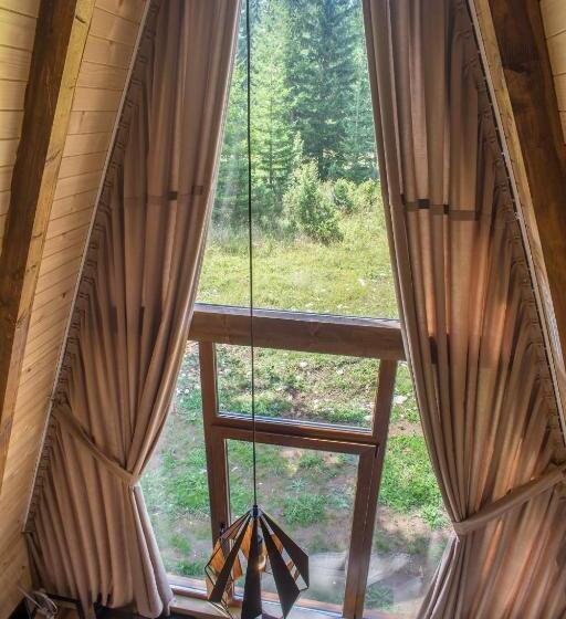 Mountain Houses Emilija