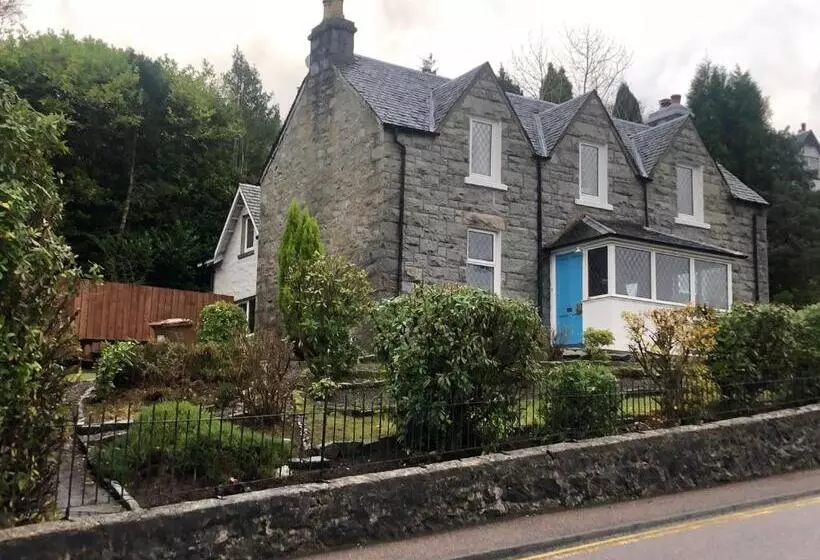 Aamiaismajoitus (B&B) Whinburn Guest House