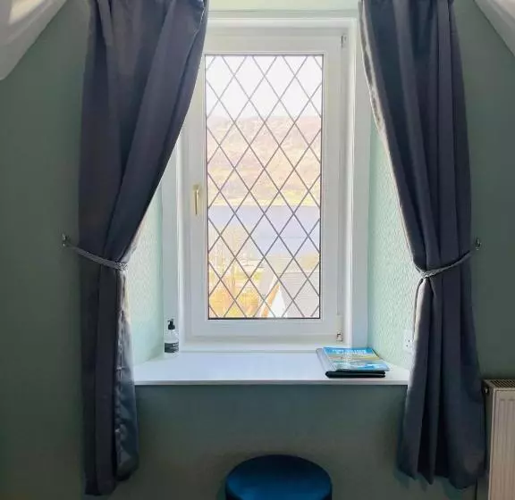 Aamiaismajoitus (B&B) Whinburn Guest House