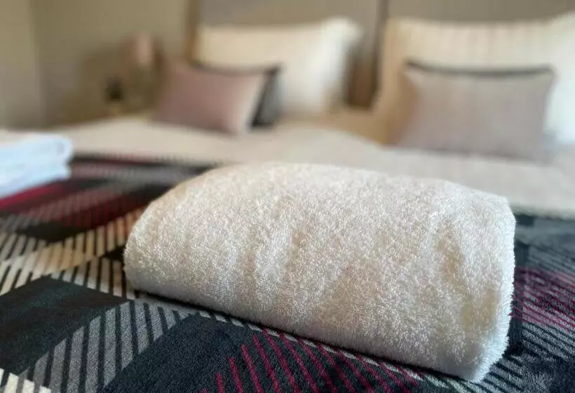 Aamiaismajoitus (B&B) Whinburn Guest House