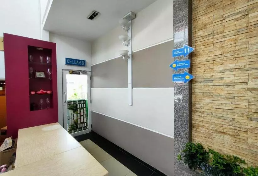 Cozzy Motel