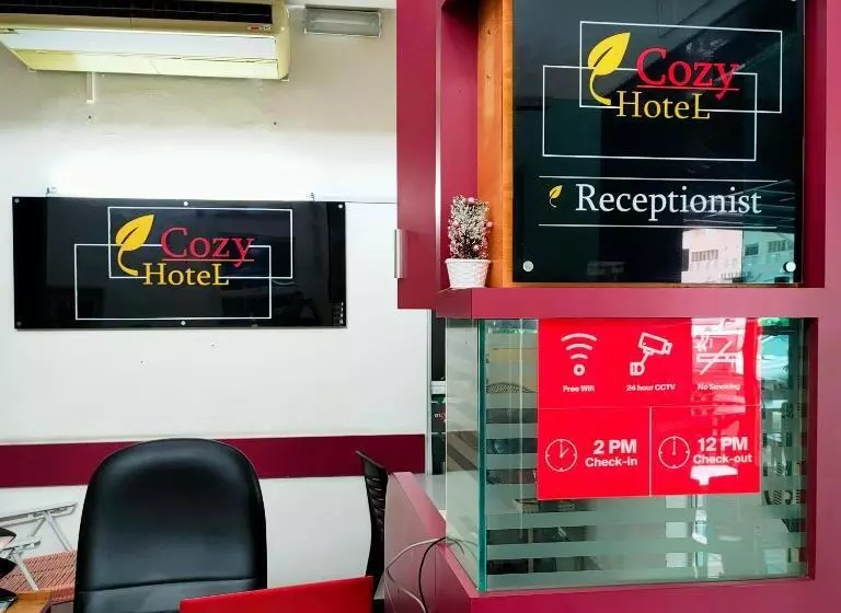 Cozzy Motel