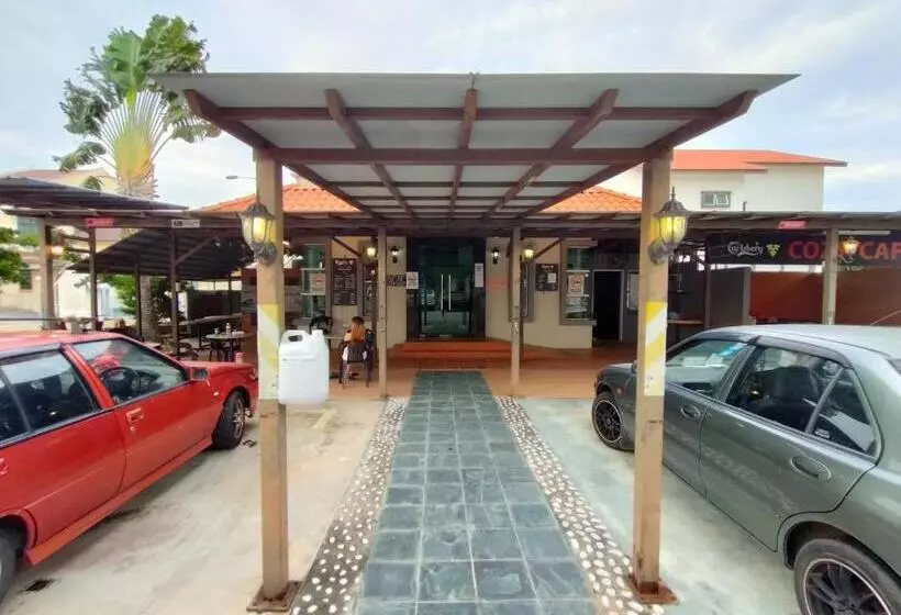 Cozzy Motel