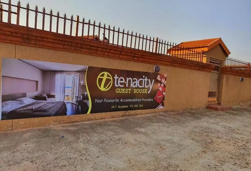 ペンション Tenacity Guesthouse Riviera Park