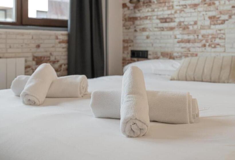 Pension H30 Salces Licencia Hbi01292