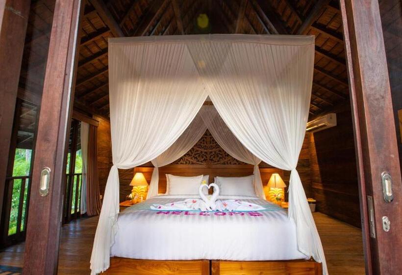 Курорт The Kirana Tembok