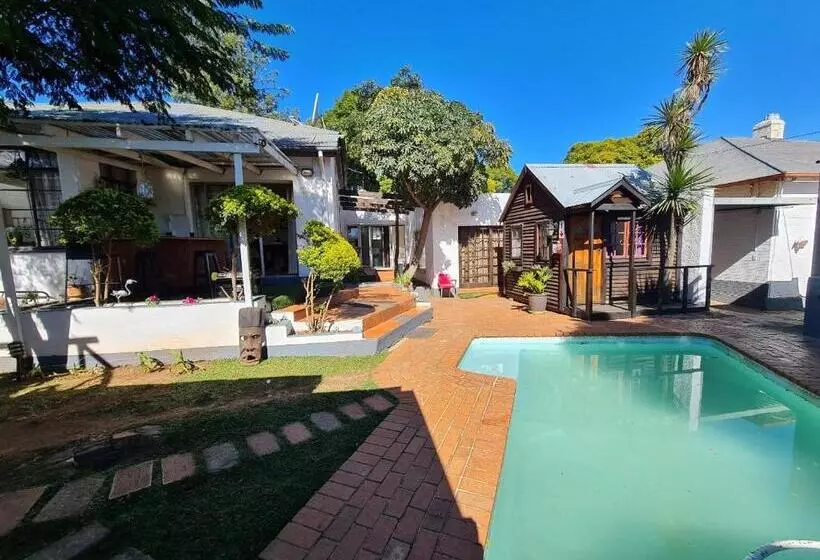 هاستل Melville House