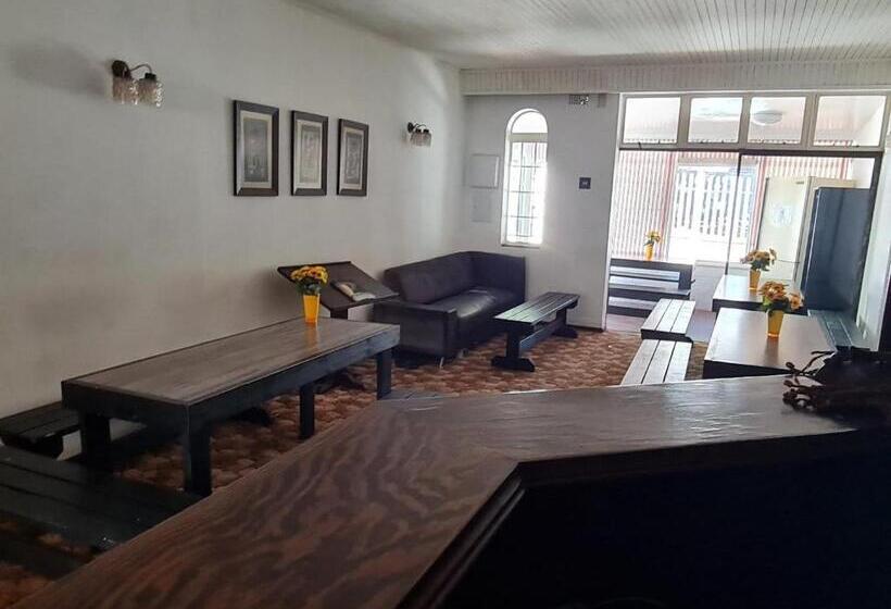 Общежитие Melville House