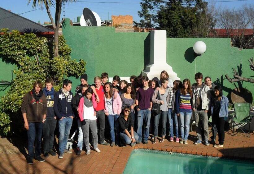 Общежитие Melville House