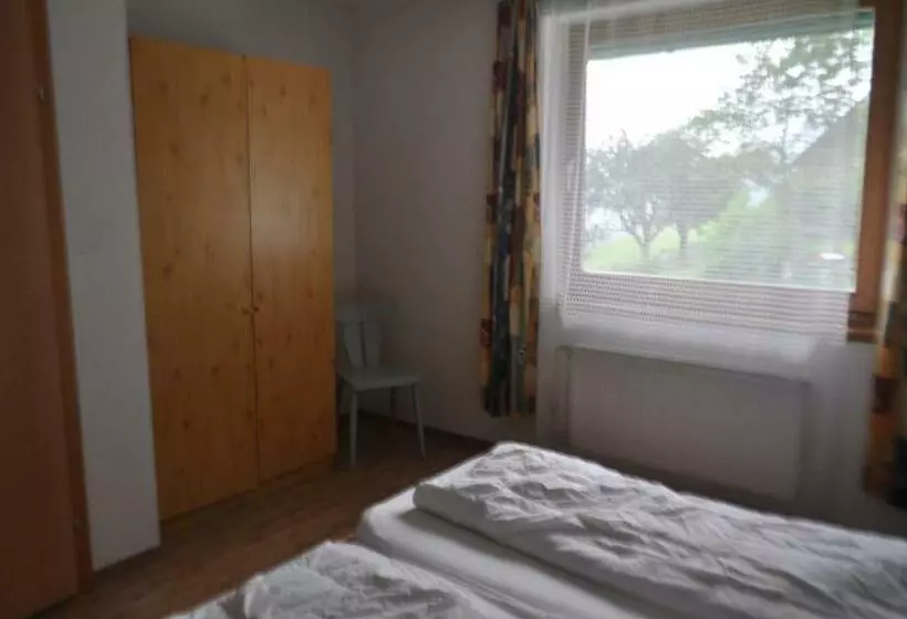 ベッドアンドブレックファースト Fruhstuckspension Bischof I D Wiesen