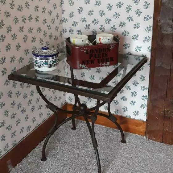 ベッドアンドブレックファースト Le Chalet Suisse   Chambre Aux Fleurs