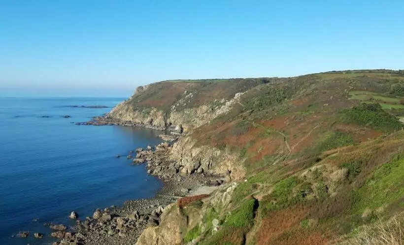 ベッドアンドブレックファースト Le Chalet Suisse   Chambre Aux Fleurs