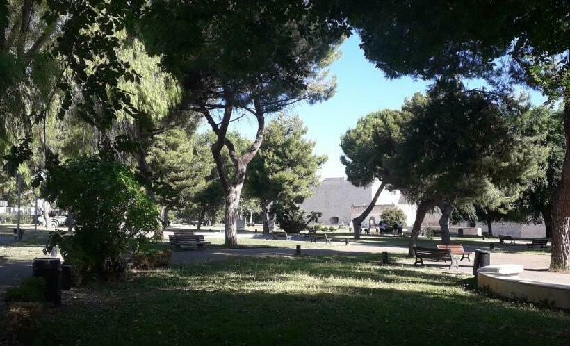 تختخواب و صبحانه Mapu