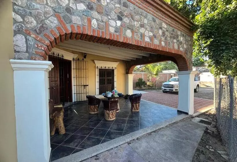La Casa Del Arco Alamos