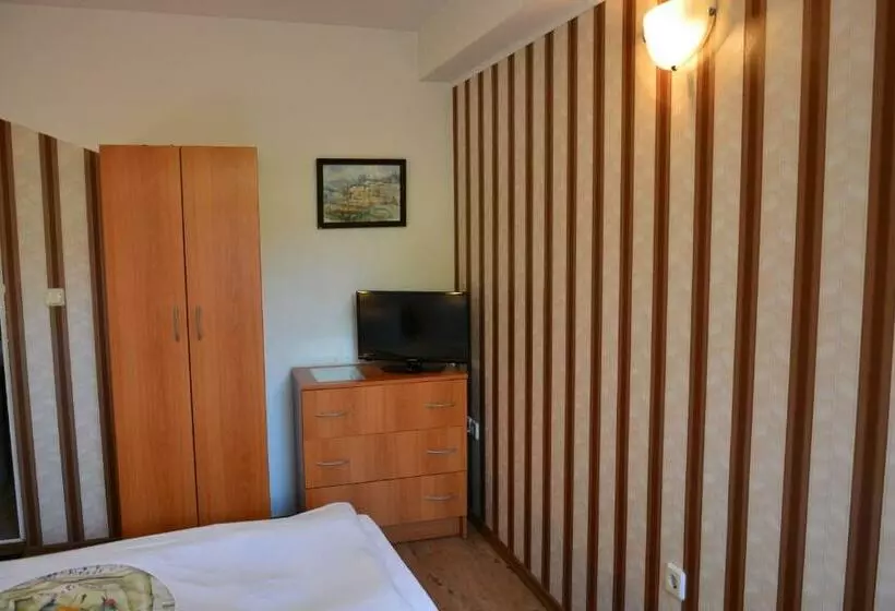 Majatalo къща славяни