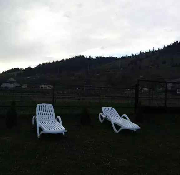 ペンション Casa Prundari Nicu și Mirela