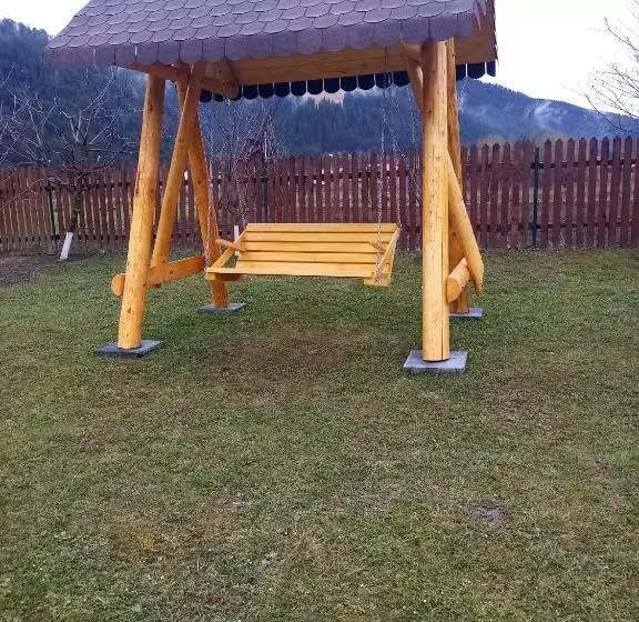ペンション Casa Prundari Nicu și Mirela