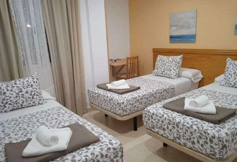 ペンション El Alamo Madrid