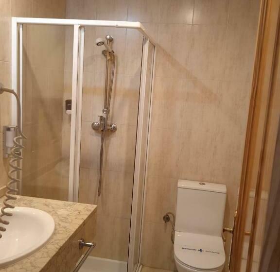 ペンション El Alamo Madrid