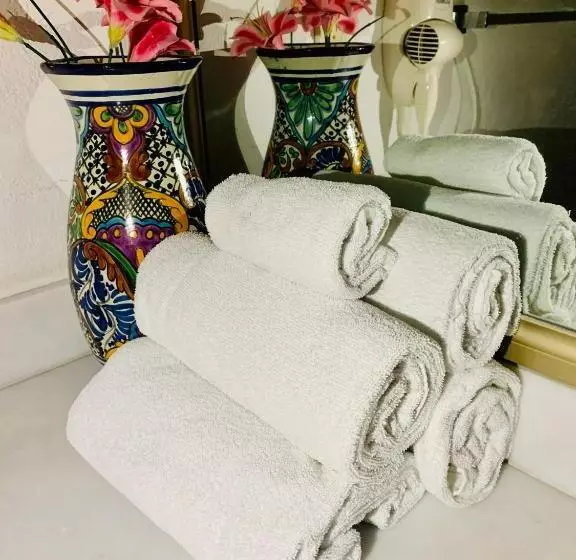 Villa Para 5 Personas 4 Adultos Y 1 Menor En Hotel Tsoro Ixtapa Wifi Gratis