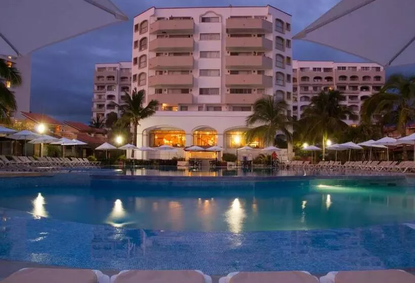 Villa Para 5 Personas 4 Adultos Y 1 Menor En Hotel Tsoro Ixtapa Wifi Gratis