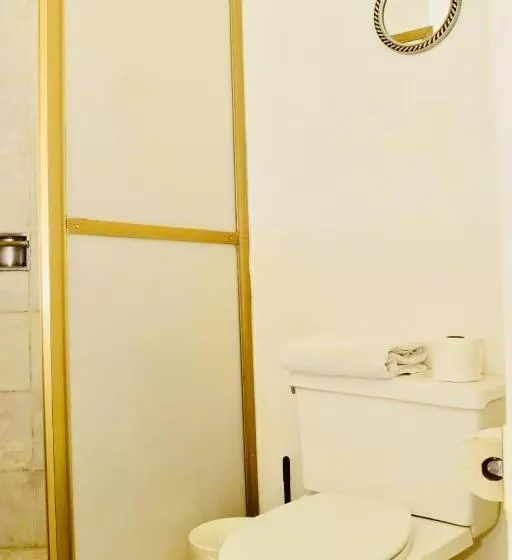 Villa Para 5 Personas 4 Adultos Y 1 Menor En Hotel Tsoro Ixtapa Wifi Gratis