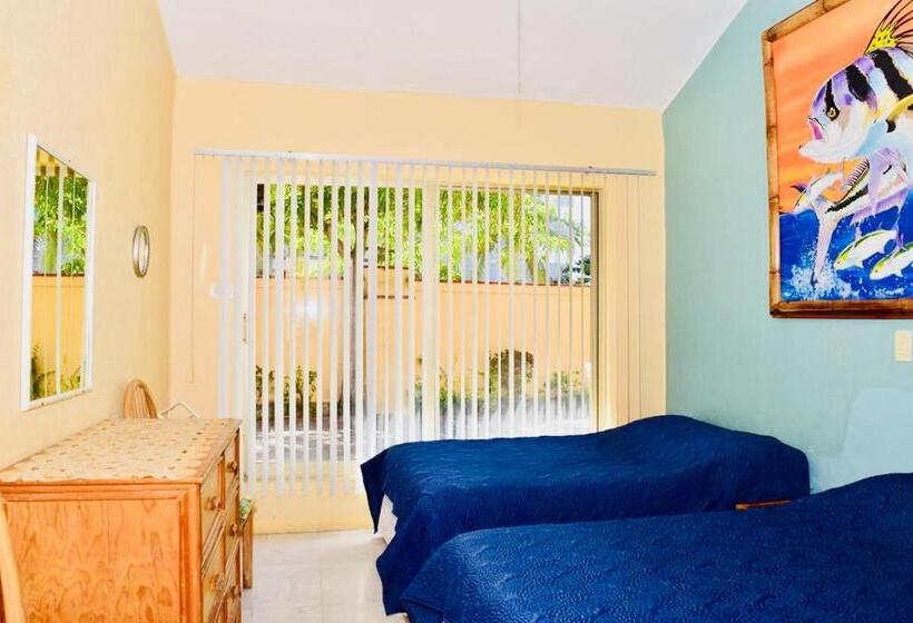 Villa Para 5 Personas 4 Adultos Y 1 Menor En Hotel Tsoro Ixtapa Wifi Gratis
