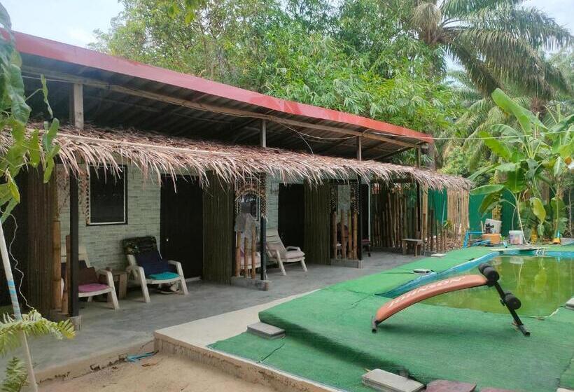 호스텔 Row House Long Beach