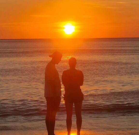 호스텔 Row House Long Beach