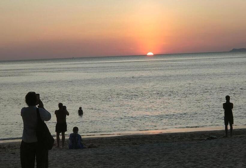 호스텔 Row House Long Beach