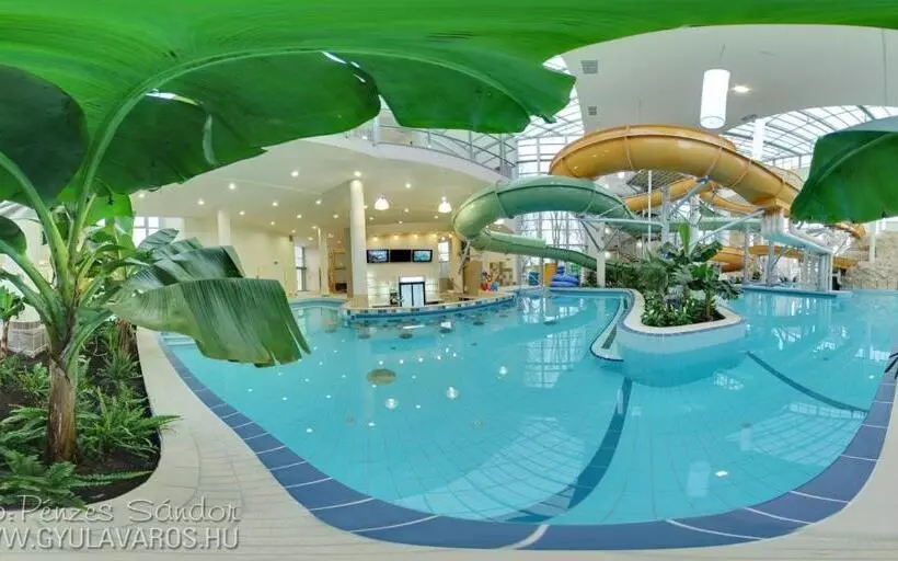 ベッドアンドブレックファースト Gyula Wellness Villa