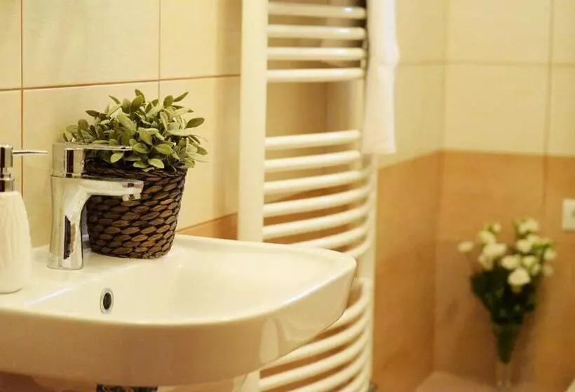 ベッドアンドブレックファースト Gyula Wellness Villa