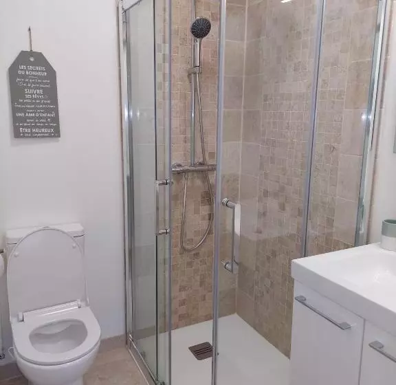 Clos Montcenoux, Au Coeur De Bourges