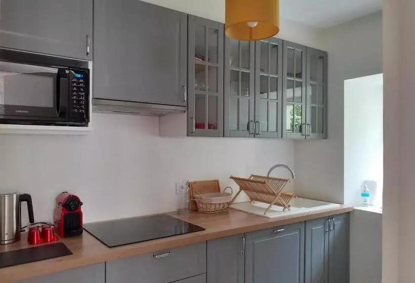 Clos Montcenoux, Au Coeur De Bourges