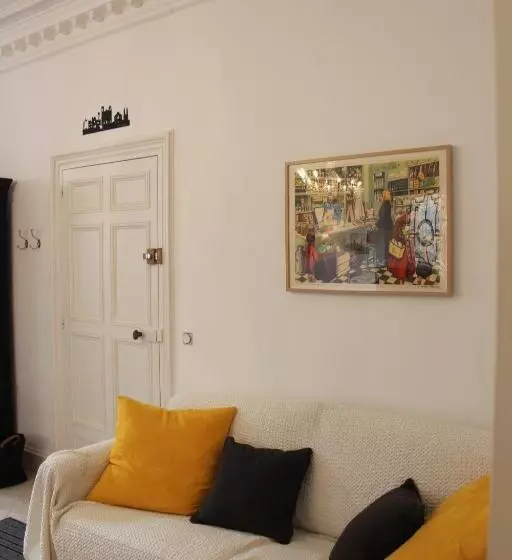 Clos Montcenoux, Au Coeur De Bourges