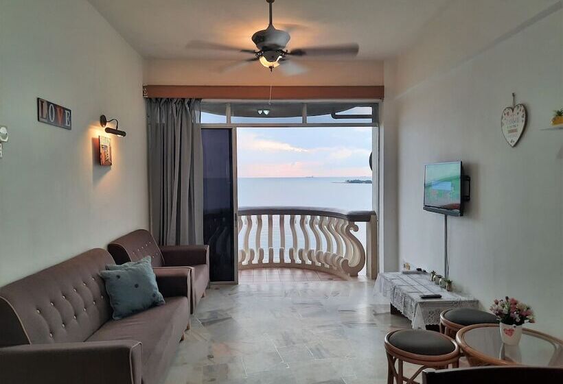 Maison Seaview Suites Port Dickson