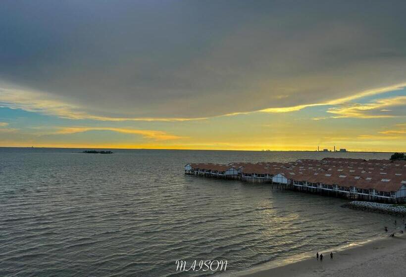 Maison Seaview Suites Port Dickson